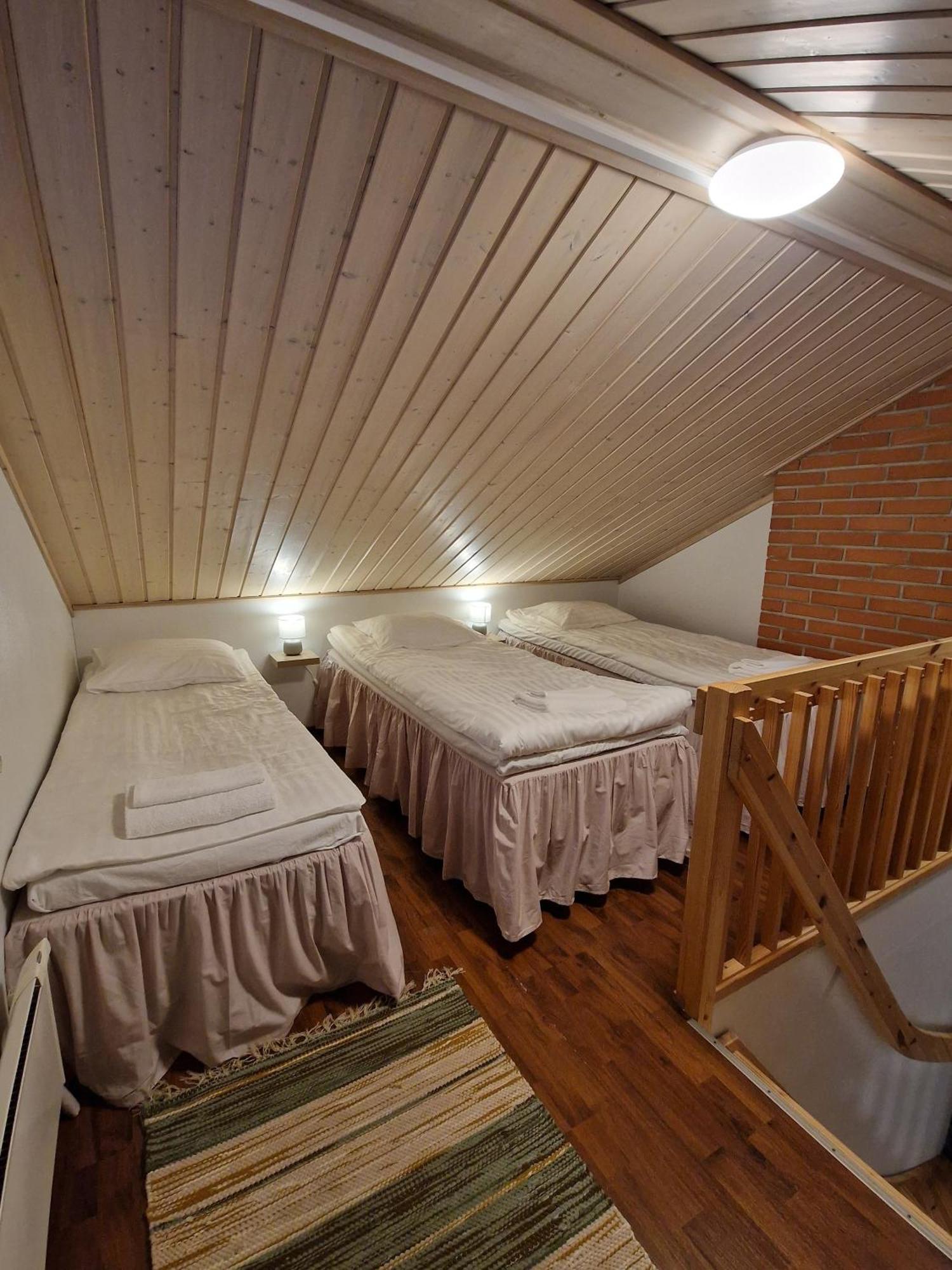 The Sleeping Bear Hotel Inari Bilik gambar