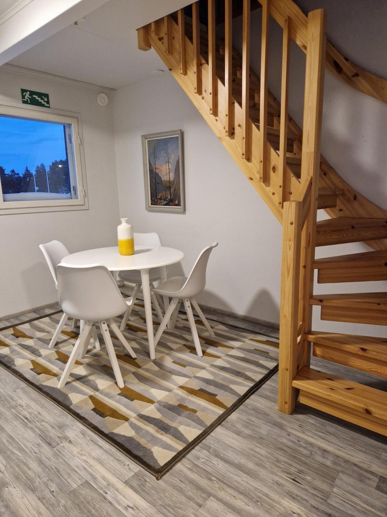 The Sleeping Bear Hotel Inari Luaran gambar