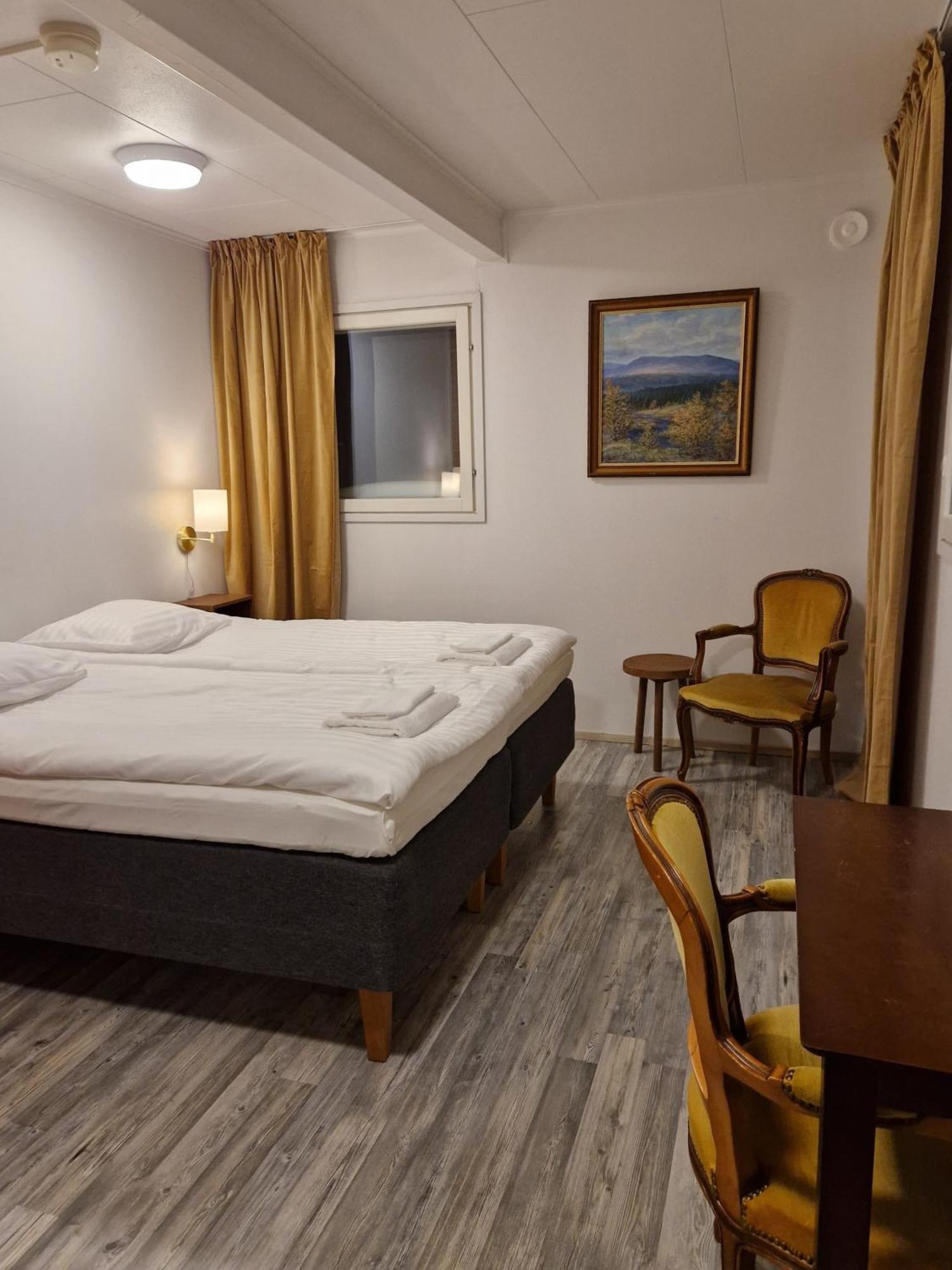 The Sleeping Bear Hotel Inari Luaran gambar